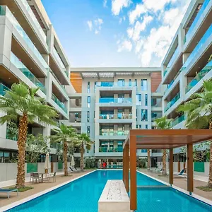  شقة Fam Living Walk - Opposite Walk Mall - 2a